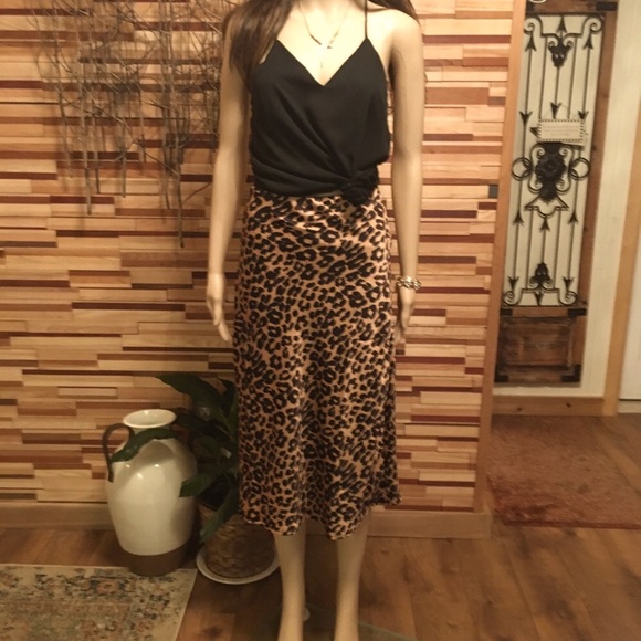 sale SATIN SKIRT LEOPARD PRINT MIDI SKIRT - Picture 8 of 8